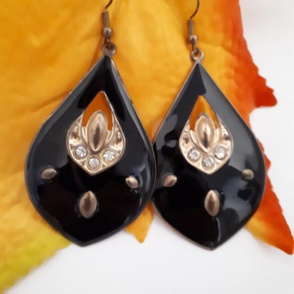 Vintage Tin Earrings Black Drop Dangle Teardrop Cutout - Picture 1 of 3